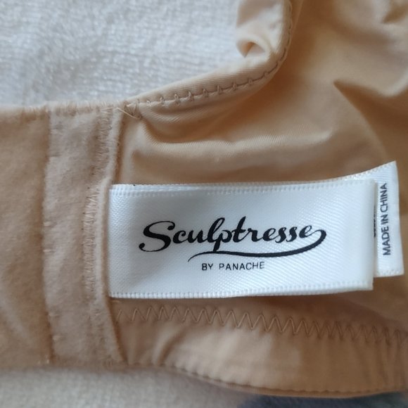 Sculptresse 42E peach Siren bra - Picture 3 of 5